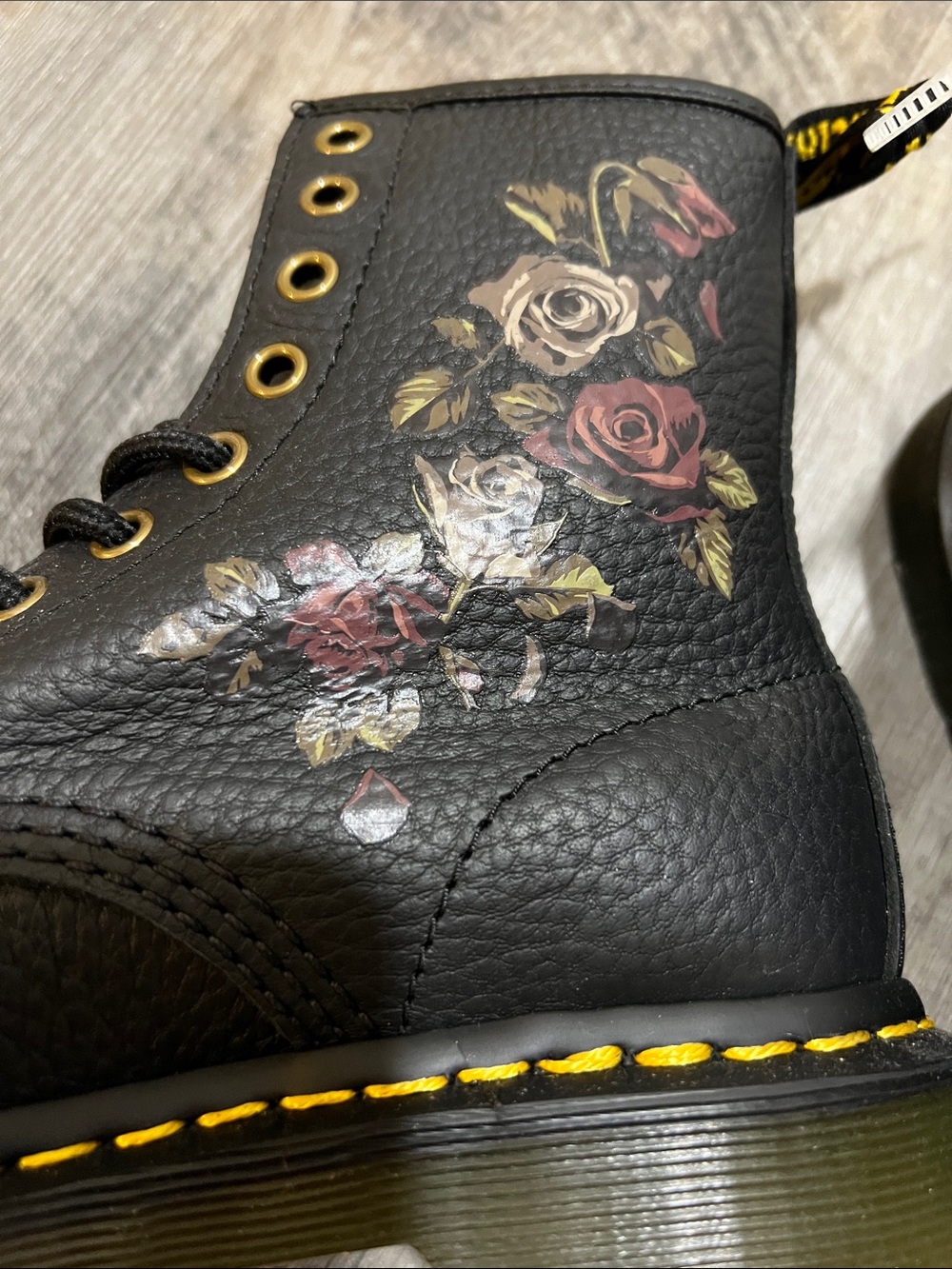New Dr. Martens 1460 Decayed Roses Lace Up Boots size 5L - Picture 9 of 12